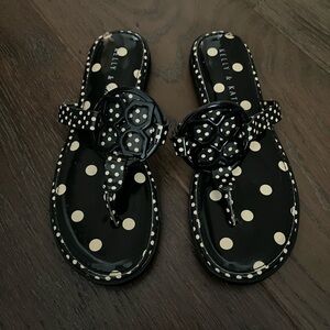 Kelly & Katie black & white polka dot flats sandals flip flop women's size 6